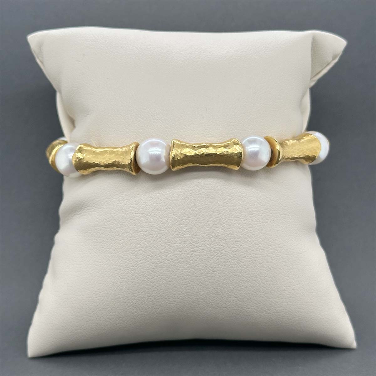 Ilias Lalaounis 金ブレスレット Ilias Lalaounis Gold Bangle Bracelet Available For Immediate Sale