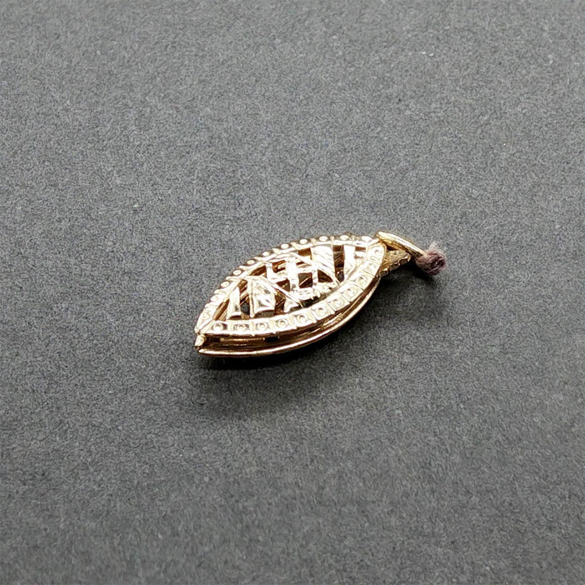 Estate 14K Yellow Gold 13.30mm Pearl Hook Clasp