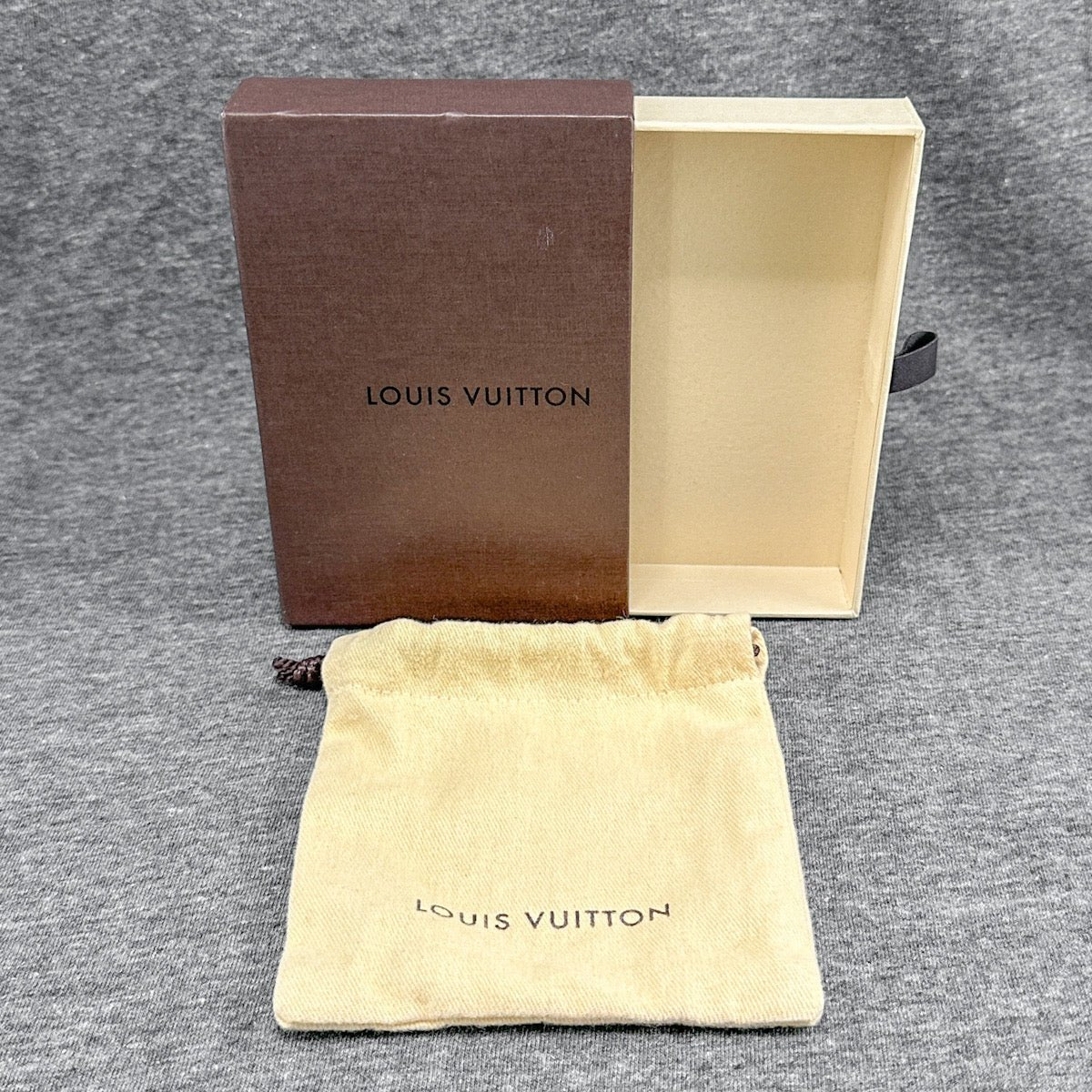 LOUIS store VUITTON wallet with dust bag