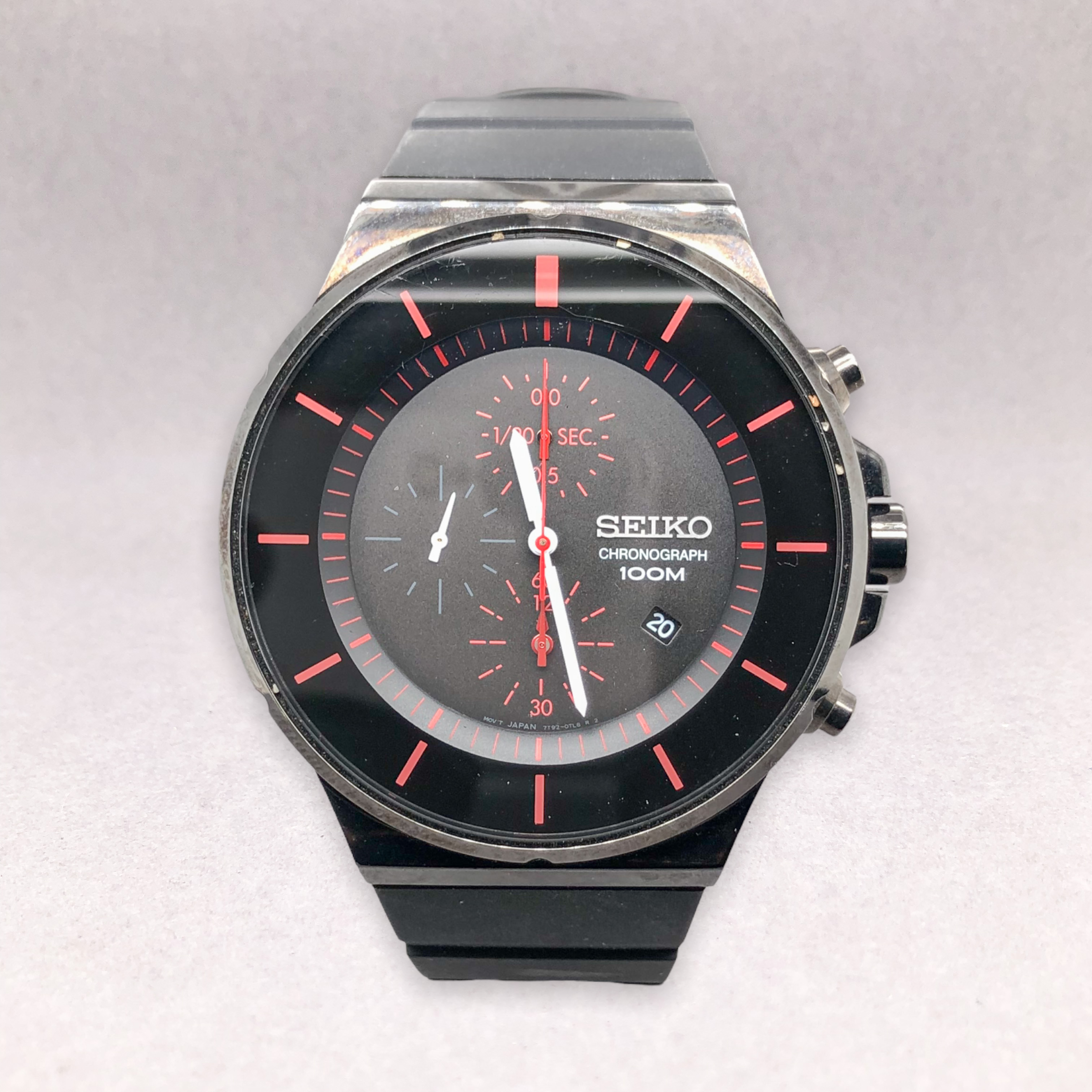 Seiko chronograph 100m 7t92 hot sale