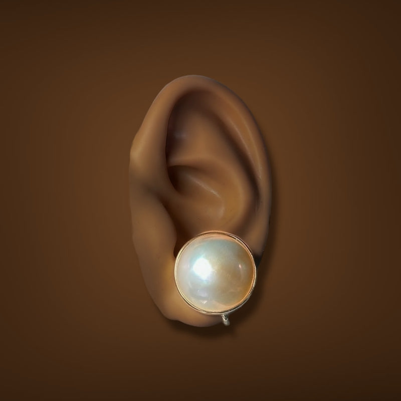 Estate 14K Y Gold Mabe Pearl Non-Pierced Earrings