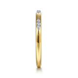 14K Y Gold 0.07ctw 1.8mm G/SI2 Ring with Diamond Stations
