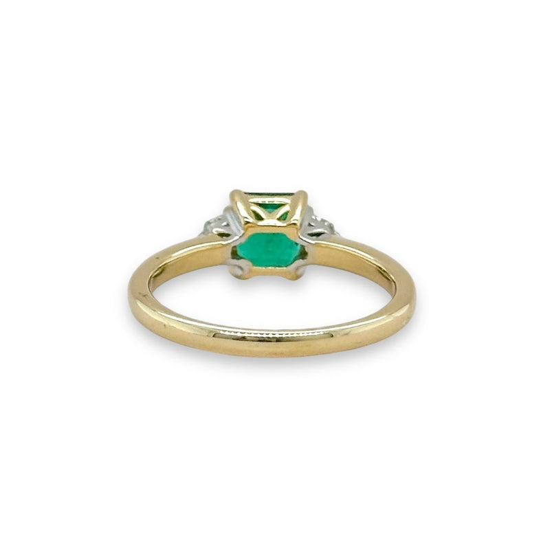 14K Y Gold 1.02ctw Square Emerald and 0.20ctw Diamond Ring - Walter Bauman Jewelers