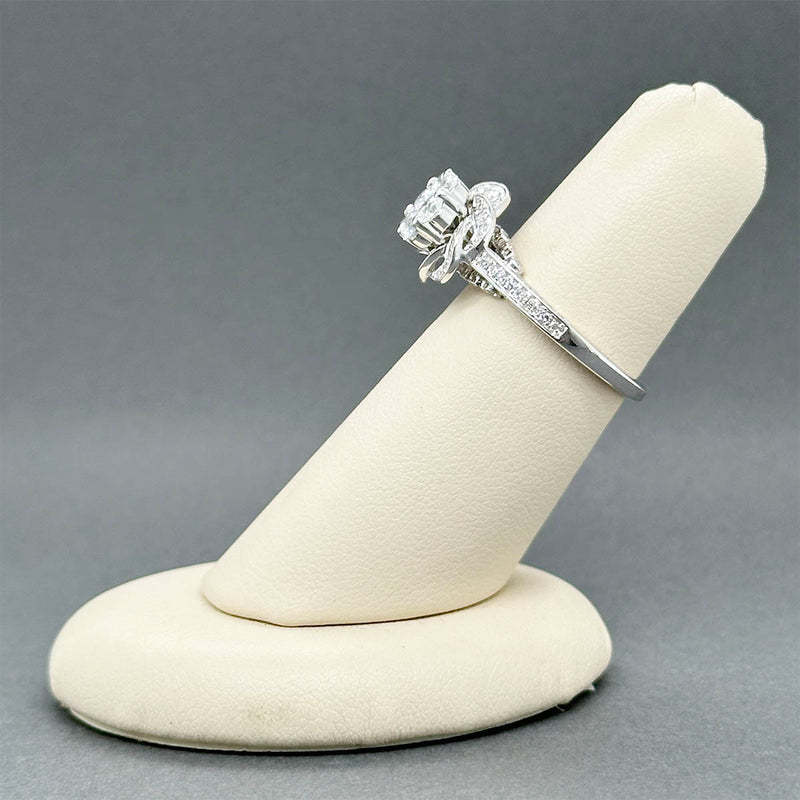 Estate 14K W Gold 1.05ctw Diamond Eng. Ring