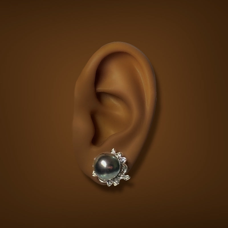 Estate 14K W Gold Tahitian Pearl & Diamond Button Earrings