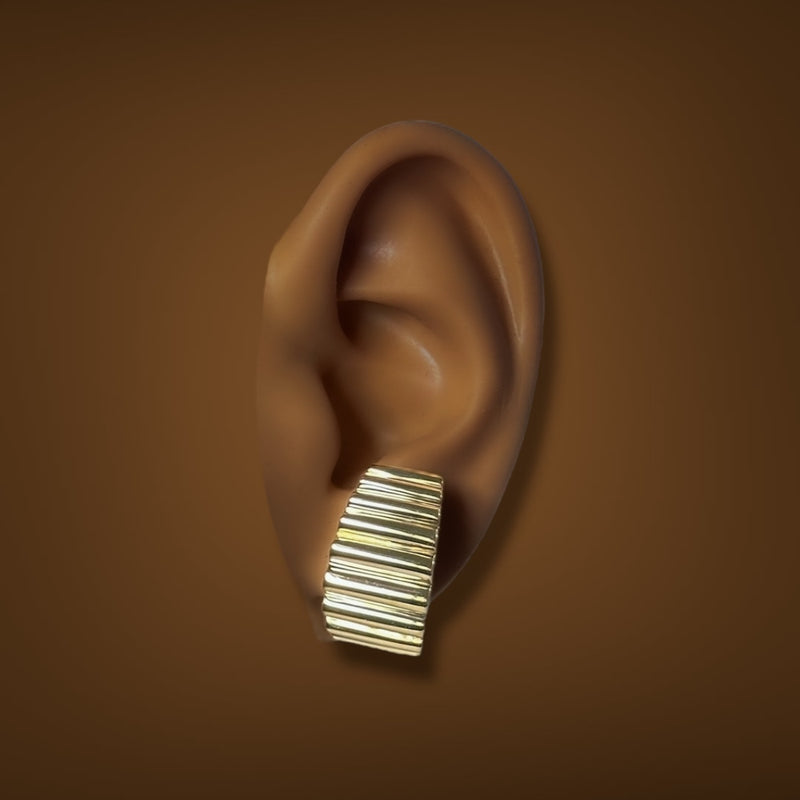 Estate Tiffany & Co. 18K Y Gold Vintage Ribbed Earrings