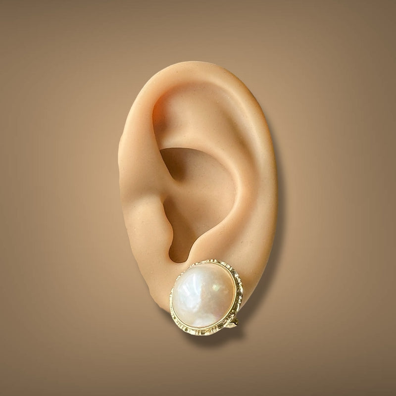 Estate 14K Y Gold Mabe Pearl Earrings