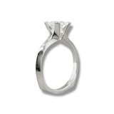 Claude Thibaudeau Montaje de compromiso de oro de 18 quilates con diamantes de 5,4 mm