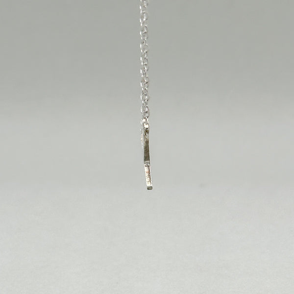 Colgante SS con inicial "T" lateral