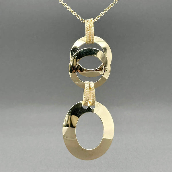 Estate 18K Y Gold Triple Link Pendant