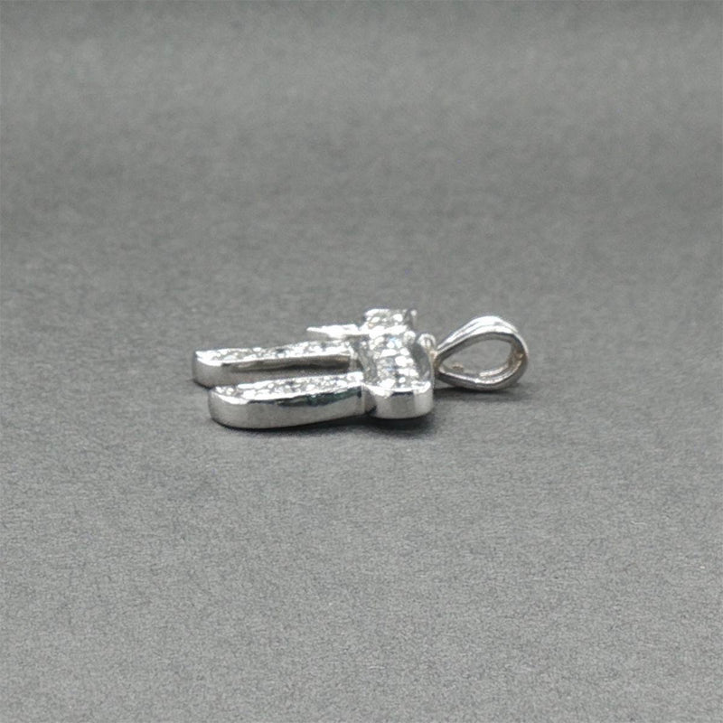Estate 14K W Gold 0.39ctw Diamond Chai Pendant
