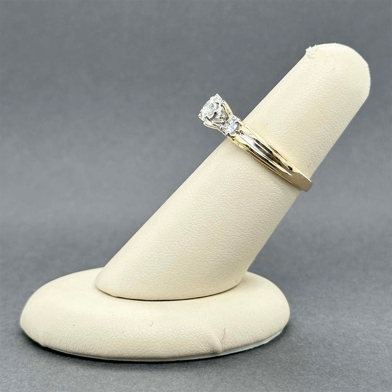 Estate 14K TT Gold 0.54ctw Diamond Eng. Ring