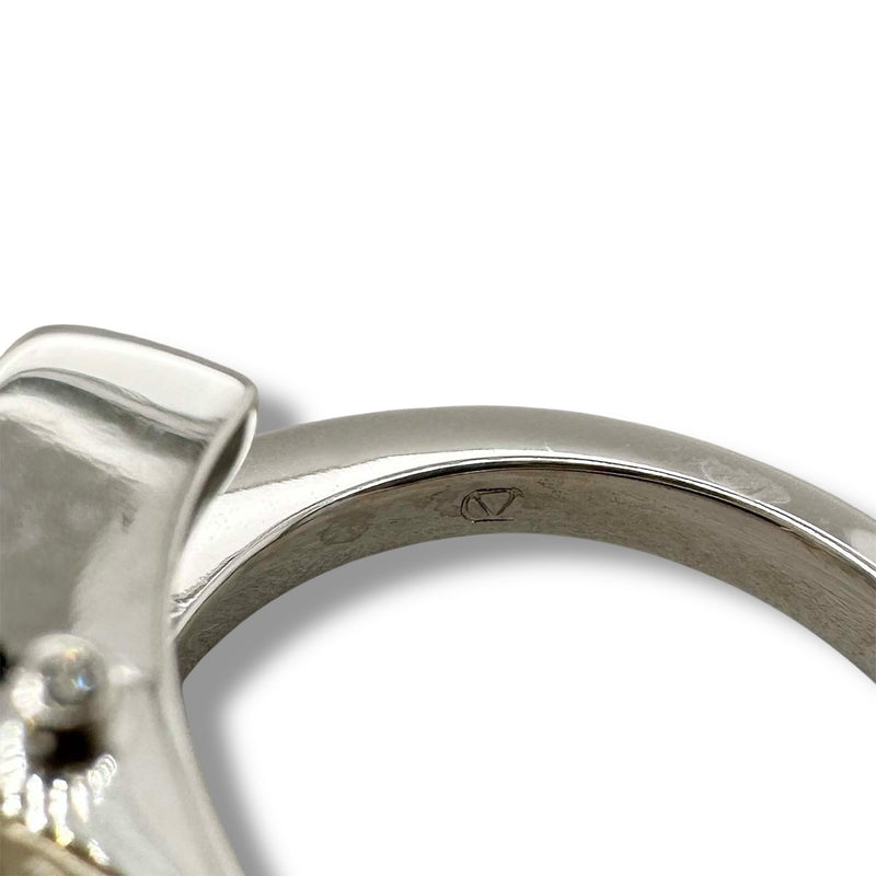 Montaje de compromiso con barra de diamantes en oro de 18 quilates de Claude Thibaudeau