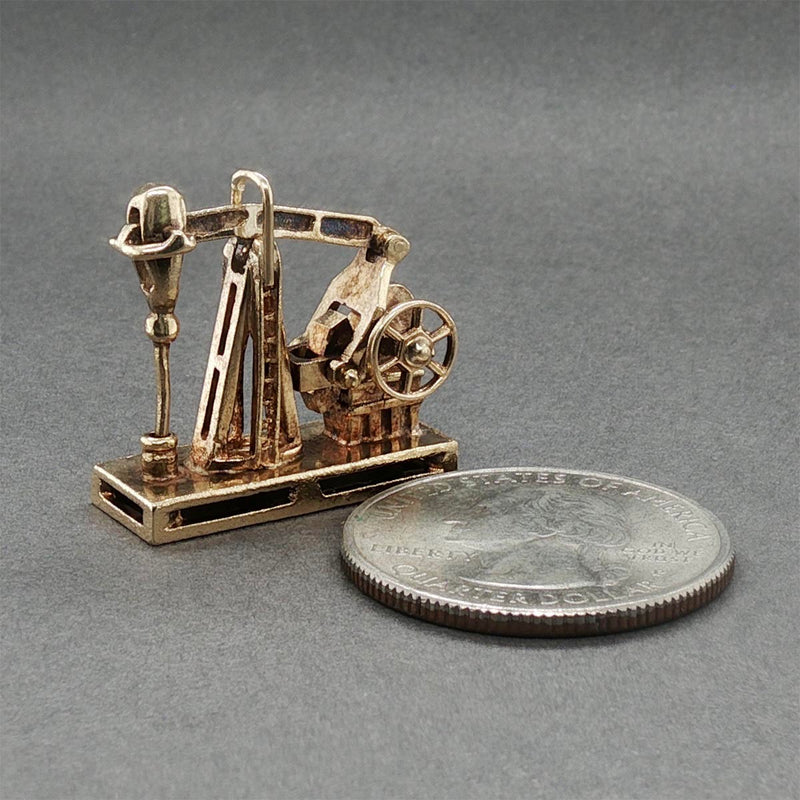 Estate 14K Y Gold Oil Rig Charm