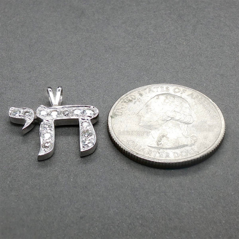 Estate 14K W Gold 0.39ctw Diamond Chai Pendant