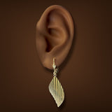 Estate 18K Y Gold Ribbed Dangle Earrings