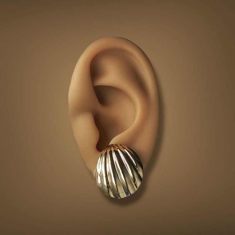 Estate 14K Y Gold Shell Dome Earrings