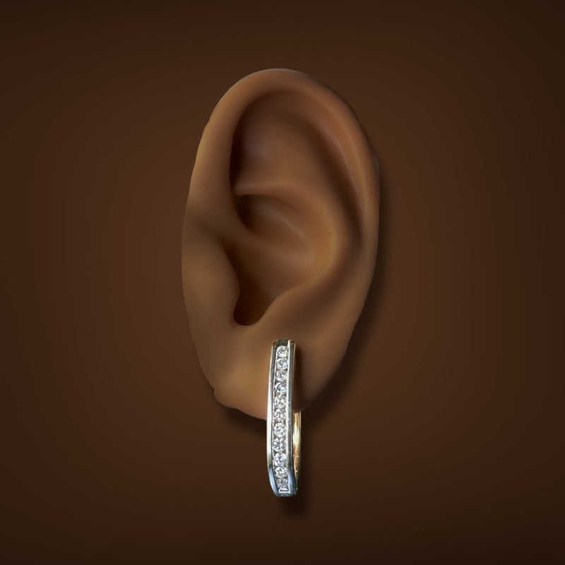 Estate 14K TT Gold 0.83ctw G-H/SI2-I11 Diamond Oval Hoop Earrings