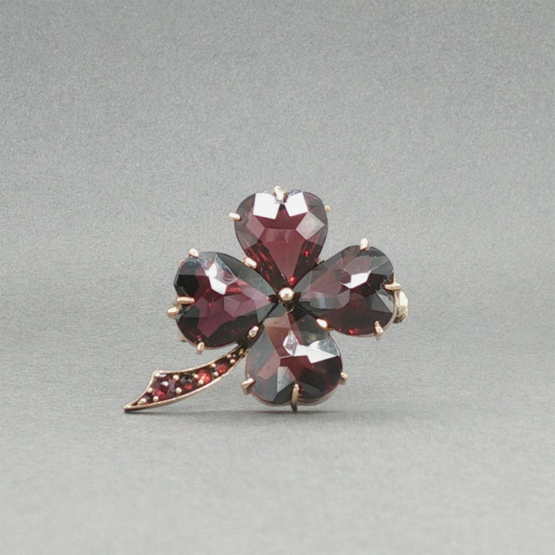 Estate Retro 14K R Gold 8.71 Garnet Clover Brooch
