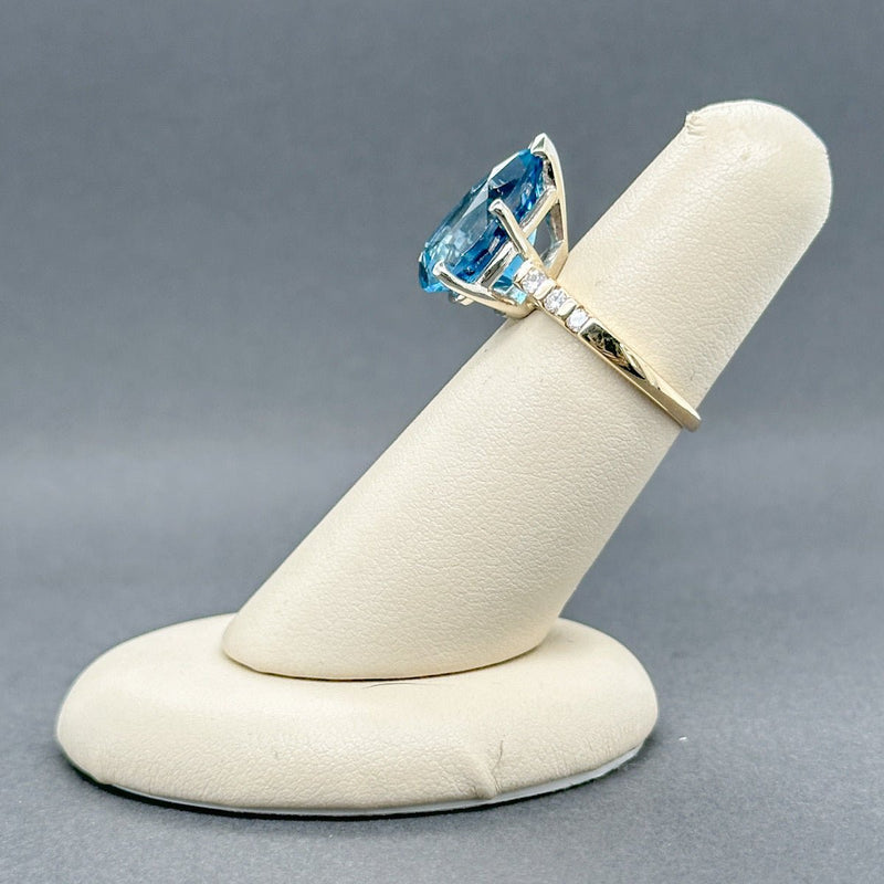 Estate 14K TT Gold 7.83ct Topaz & 0.12ctw H - I/SI1 - 2 Diamond Ring - Walter Bauman Jewelers