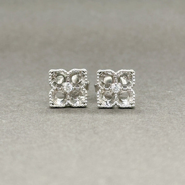 Estate 14K W Gold 0.06ctw G/SI1 Diamond Clover Stud Earrings - Walter Bauman Jewelers