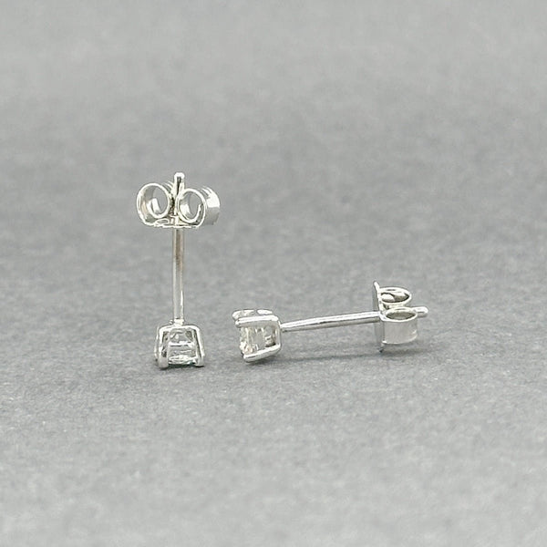 Estate 14K W Gold 0.25ctw G - H/SI1 - I1 Diamond Stud Earrings - Walter Bauman Jewelers