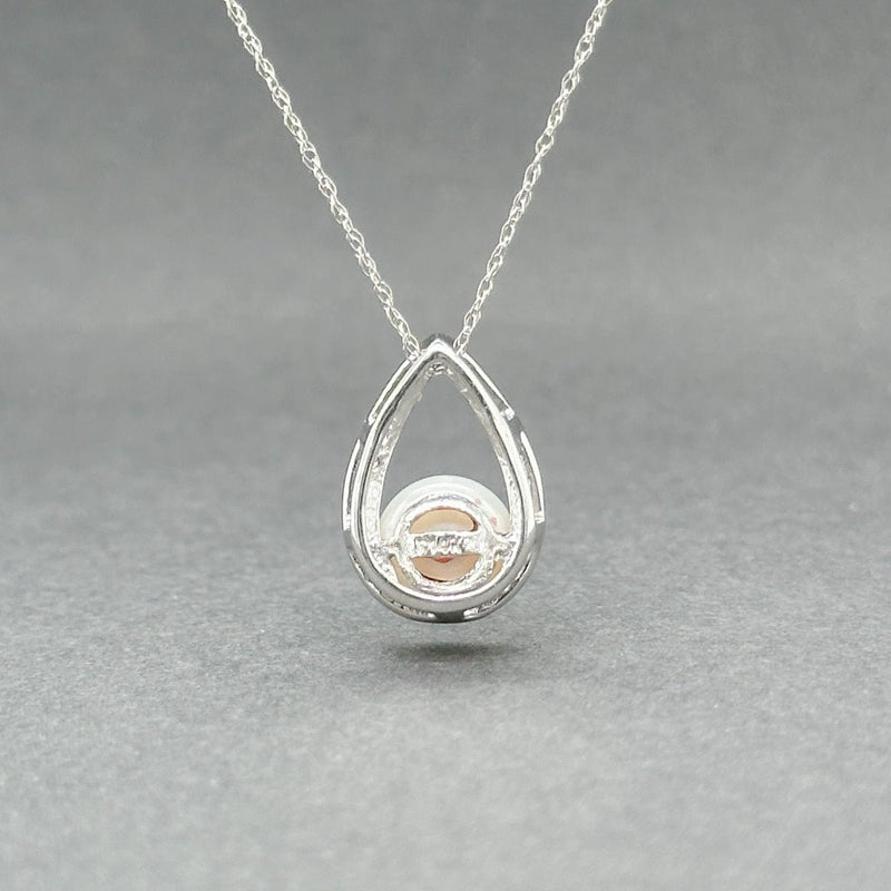 Estate 14K W Gold Pearl & 0.01ctw G - H/SI2 Diamond Pendant - Walter Bauman Jewelers