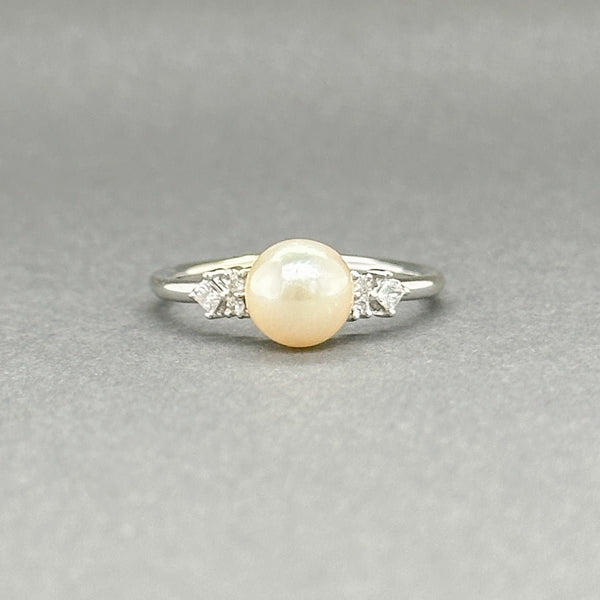 Estate 14K W Gold Pearl & 0.06ctw H - I/SI1 - 2 Diamond Ring - Walter Bauman Jewelers