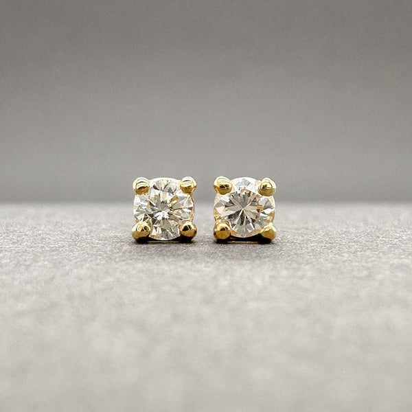 Estate 14K Y Gold 0.14ctw H/SI1 Diamond Stud Earrings - Walter Bauman Jewelers