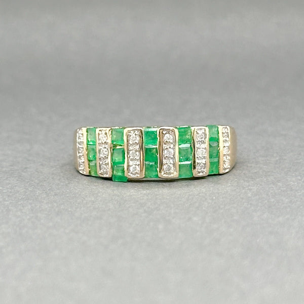 Estate 14K Y Gold 0.45ctw Emerald & 0.05ctw H - I/SI1 - 2 Diamond Ring - Walter Bauman Jewelers