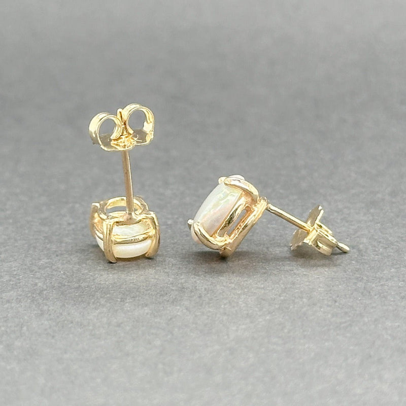 Estate 14K Y Gold 1.13ctw White Opal Stud Earrings - Walter Bauman Jewelers