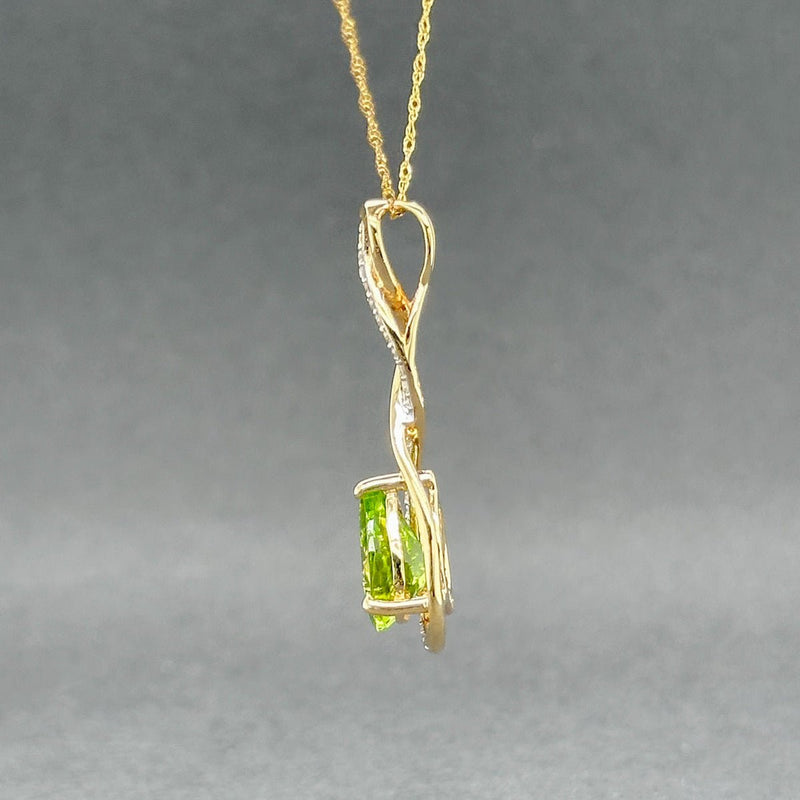 Estate 14K Y Gold 1.80ct Peridot & 0.08ctw Diamond Pendant - Walter Bauman Jewelers