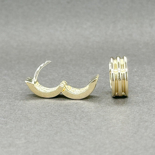 Estate 14K Y Gold Grooved Huggie Earrings - Walter Bauman Jewelers