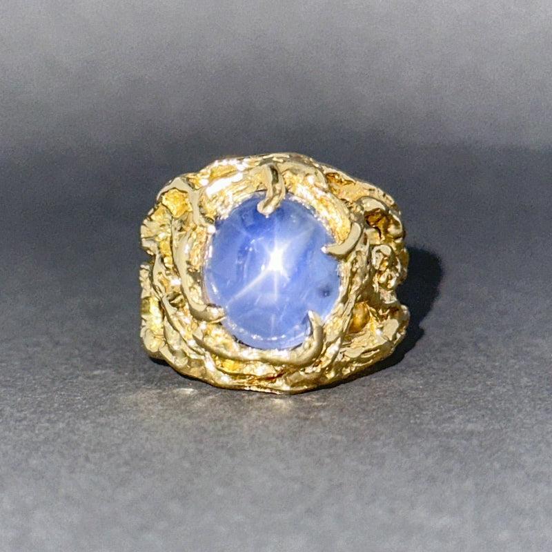 Estate 18K Y Gold 9.18ct Star Sapphire Textured Ring - Walter Bauman Jewelers