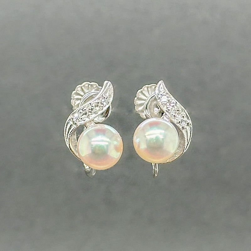 Estate Retro 14K W Gold Akoya Pearl & 0.03ctw G - H/VS2 - SI1 Diamond Screwback Earrings - Walter Bauman Jewelers