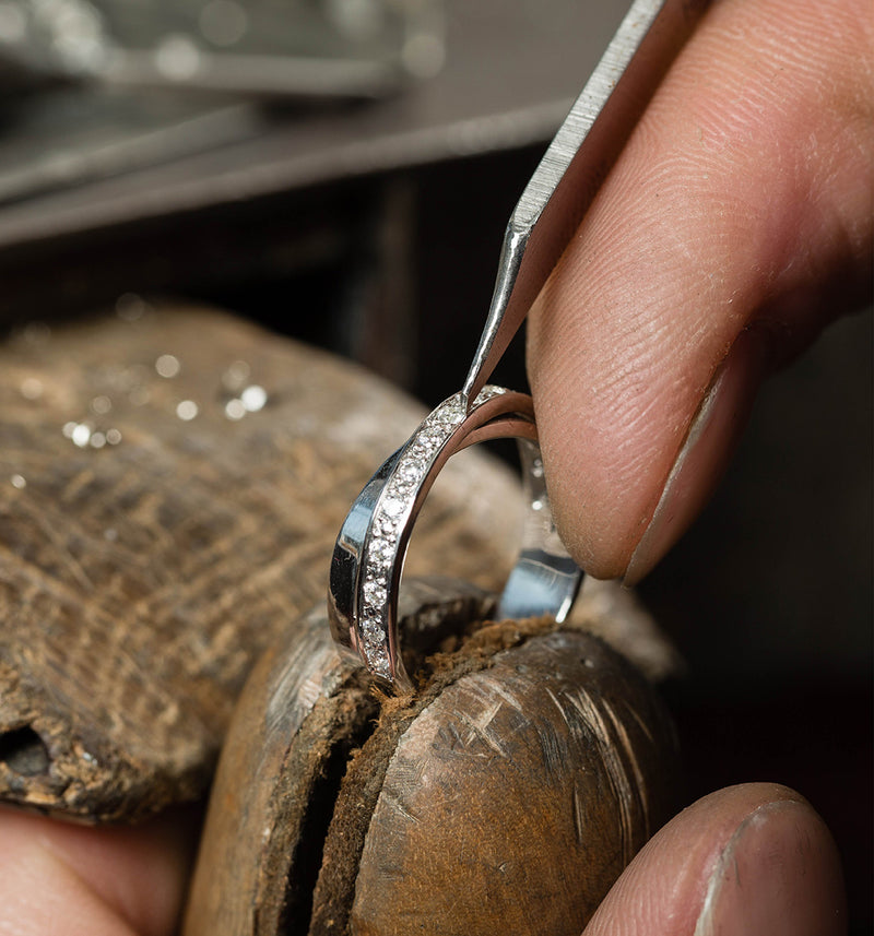 Réparation De Bijoux Sur Place