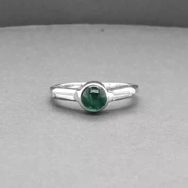 Estate Platinum 0.52ct Emerald & 0.16ctw Diamond Ring