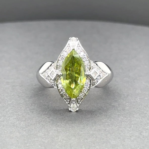 Estate 18K W Gold 2.67ct Peridot & 0.30ctw G-H/SI1-2 Diamond Ring