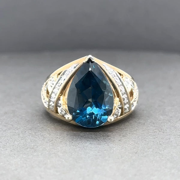 Anillo de cóctel de diamantes HI/SI1-2 de 0,12 quilates y topacio azul de 7,71 quilates en oro Y de Estate de 10 quilates