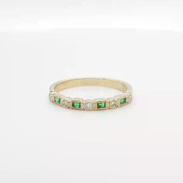 14K Y Gold 0.12ctw Emerald 0.08ctw G/SI1 Milgrain Diamond Band