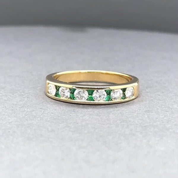 Estate 18K Y Gold 0.12ctw Emerald & 0.51ctw F-G/SI1 Diamond Ring