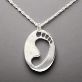 SS Footprint Disc Pendant - Walter Bauman Jewelers