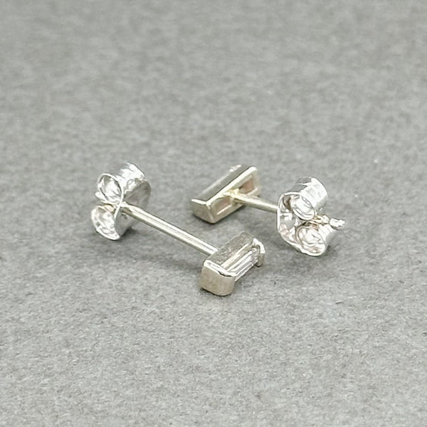 Estate 14K W Gold 0.13ctw G-H/VS1-2 Baguette Diamond Stud Earrings - Walter Bauman Jewelers