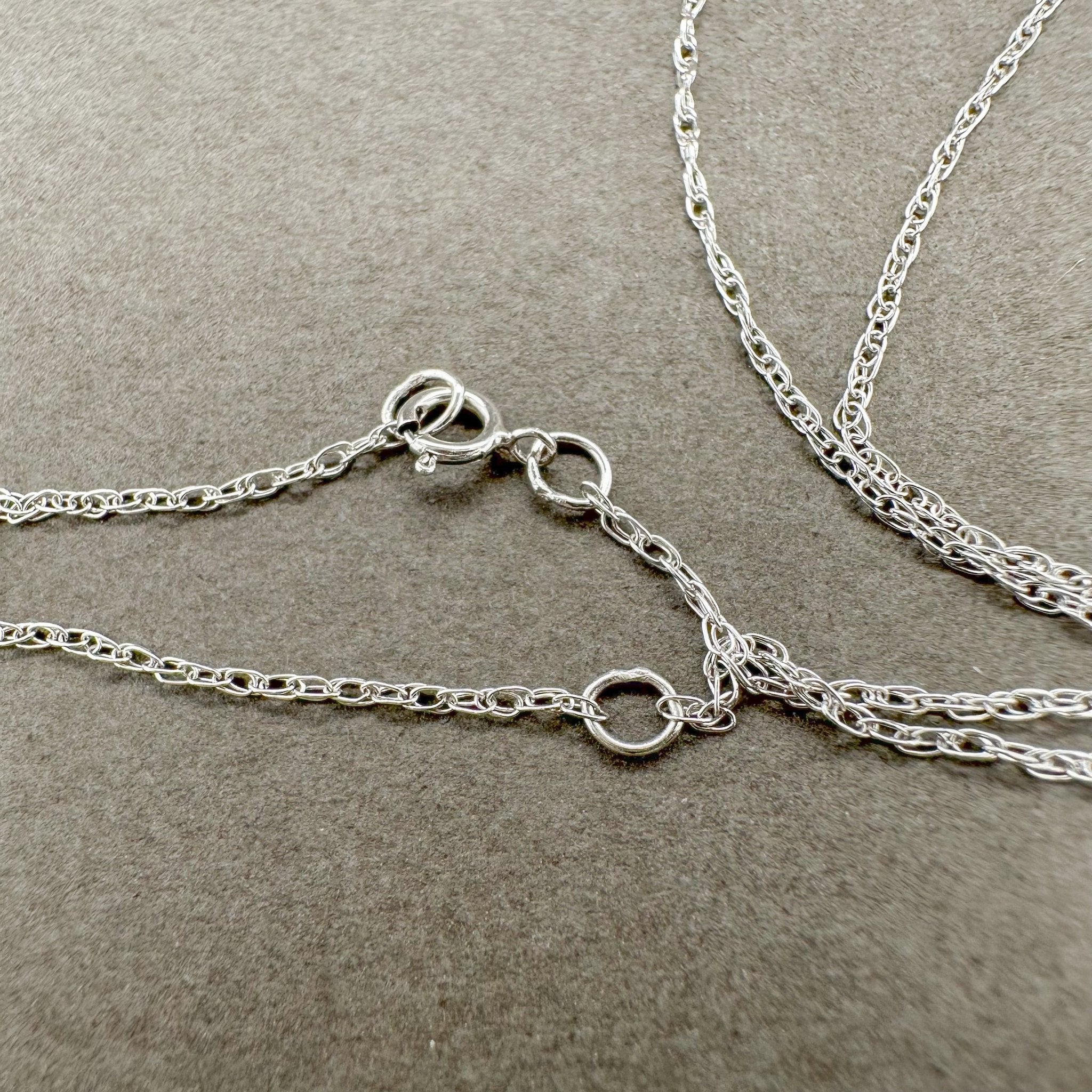 Estate 14K W Gold Cursive Brenda Name Necklace Walter Bauman Jewelers