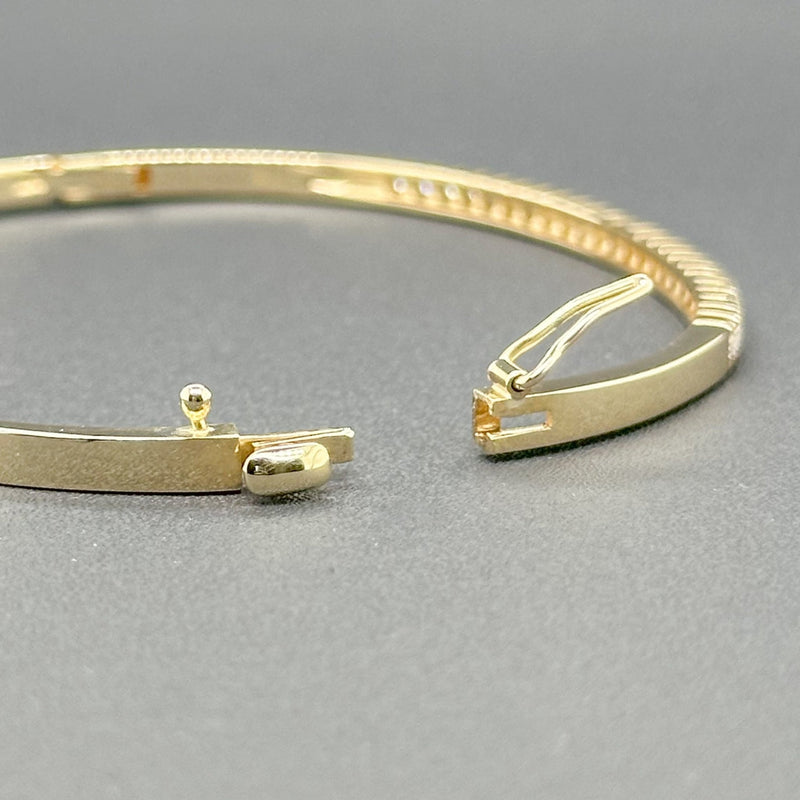 Estate 14K Y Gold 0.25cttw I-J/SI1-2 Diamond Bangle - Walter Bauman Jewelers