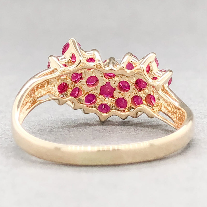 Estate 14K Y Gold 1.18cttw Ruby Heart Cluster Ring - Walter Bauman Jewelers