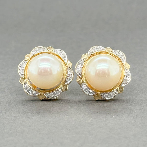 Estate 14K Y Gold Pearl & 0.12ctw G-H/I1 Diamond Round Stud Earrings - Walter Bauman Jewelers