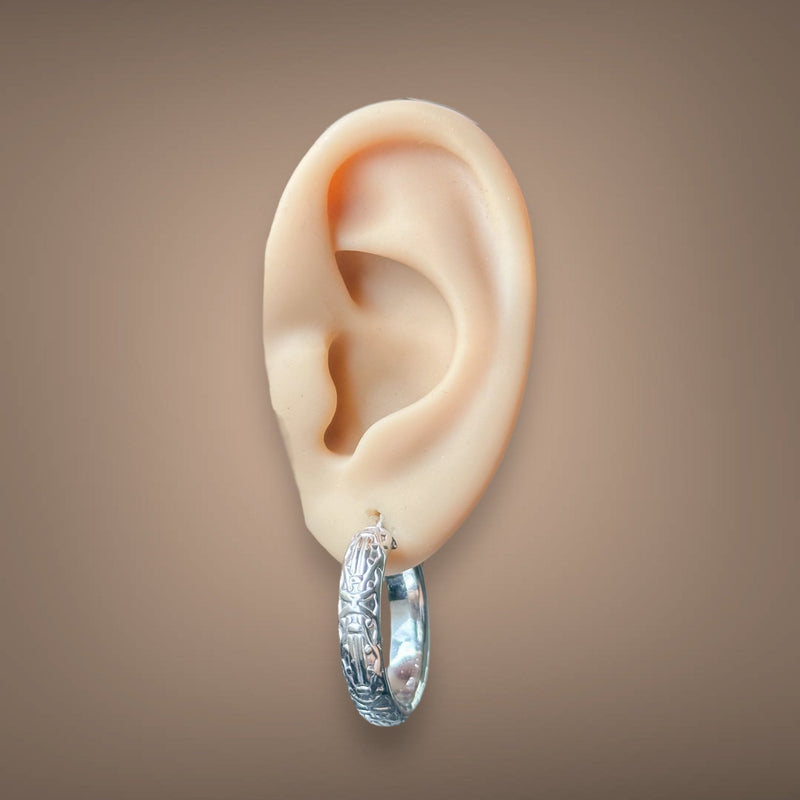 Estate 18K W Gold 25mm Hollow Byzantine Hoop Earrings - Walter Bauman Jewelers