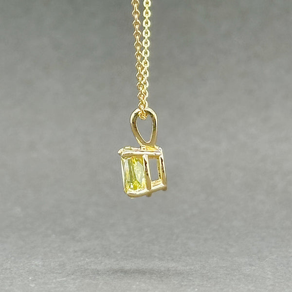 Estate 18K Y Gold 0.75ct Fancy Vivid Green/SI2 Oval Diamond Pendant - Walter Bauman Jewelers