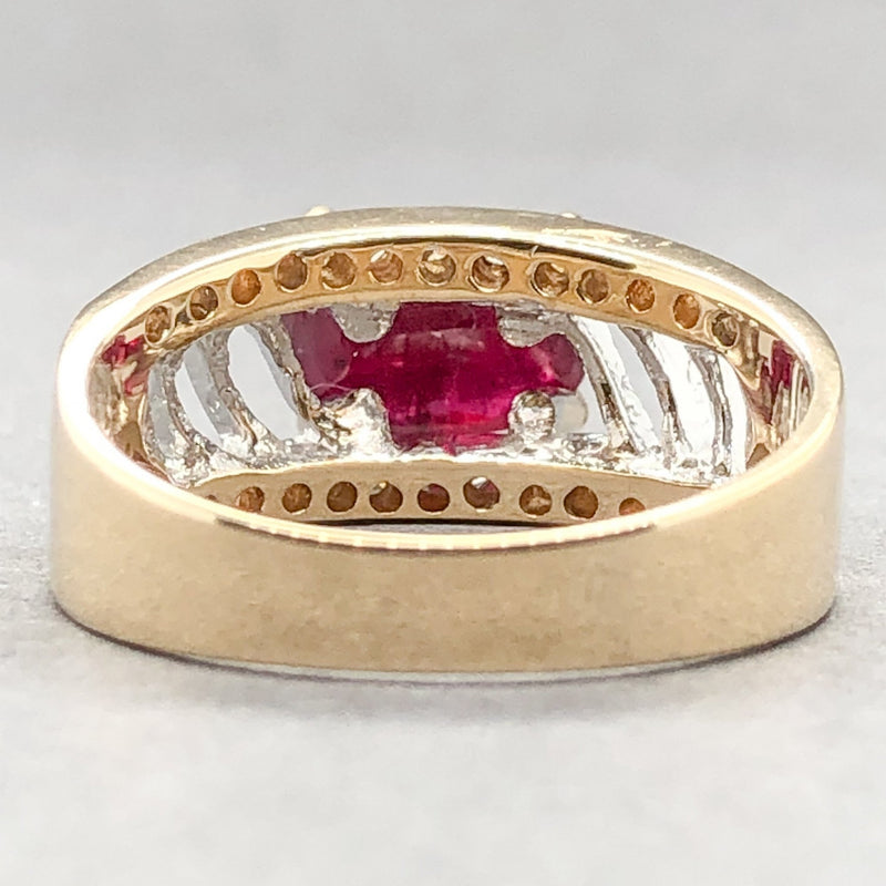 Estate 18K YG 1.53ct Ruby & 0.26cttw H-I/SI1 Diamond Ring - Walter Bauman Jewelers